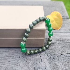 Serpentine and Faceted Malaysian Jade bracelet